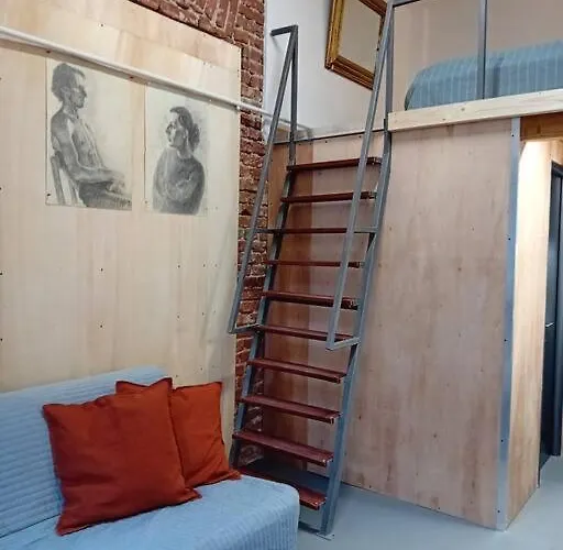 Ferdinand Art Apartment *